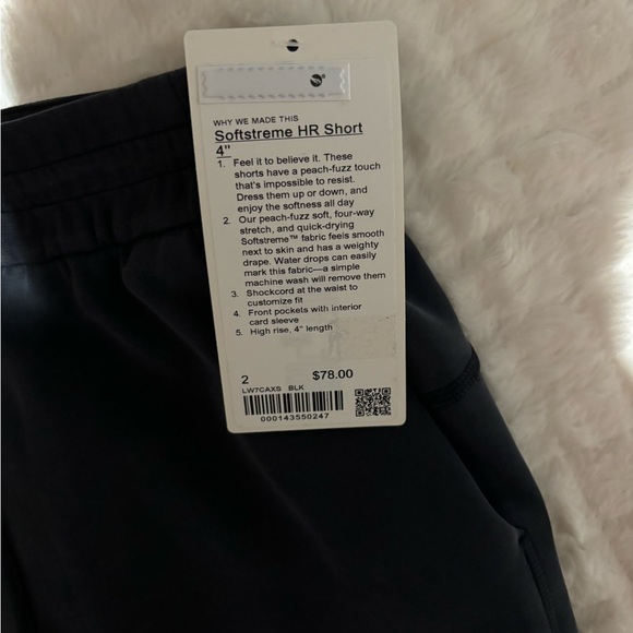 Lululemon Softstreme High-Rise Short 4" - Picture 3 of 4